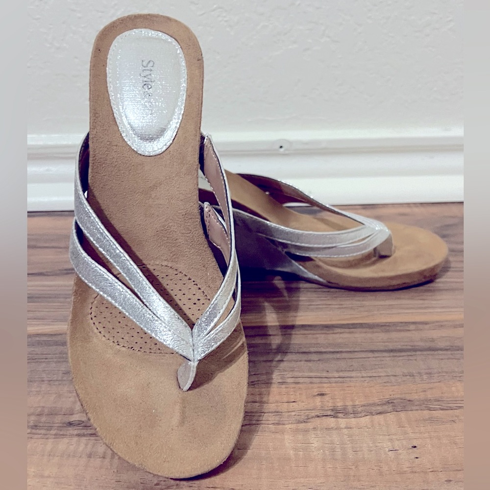 Style & Co. 3 1/2 inch Silver Double Strap Thong Wedges